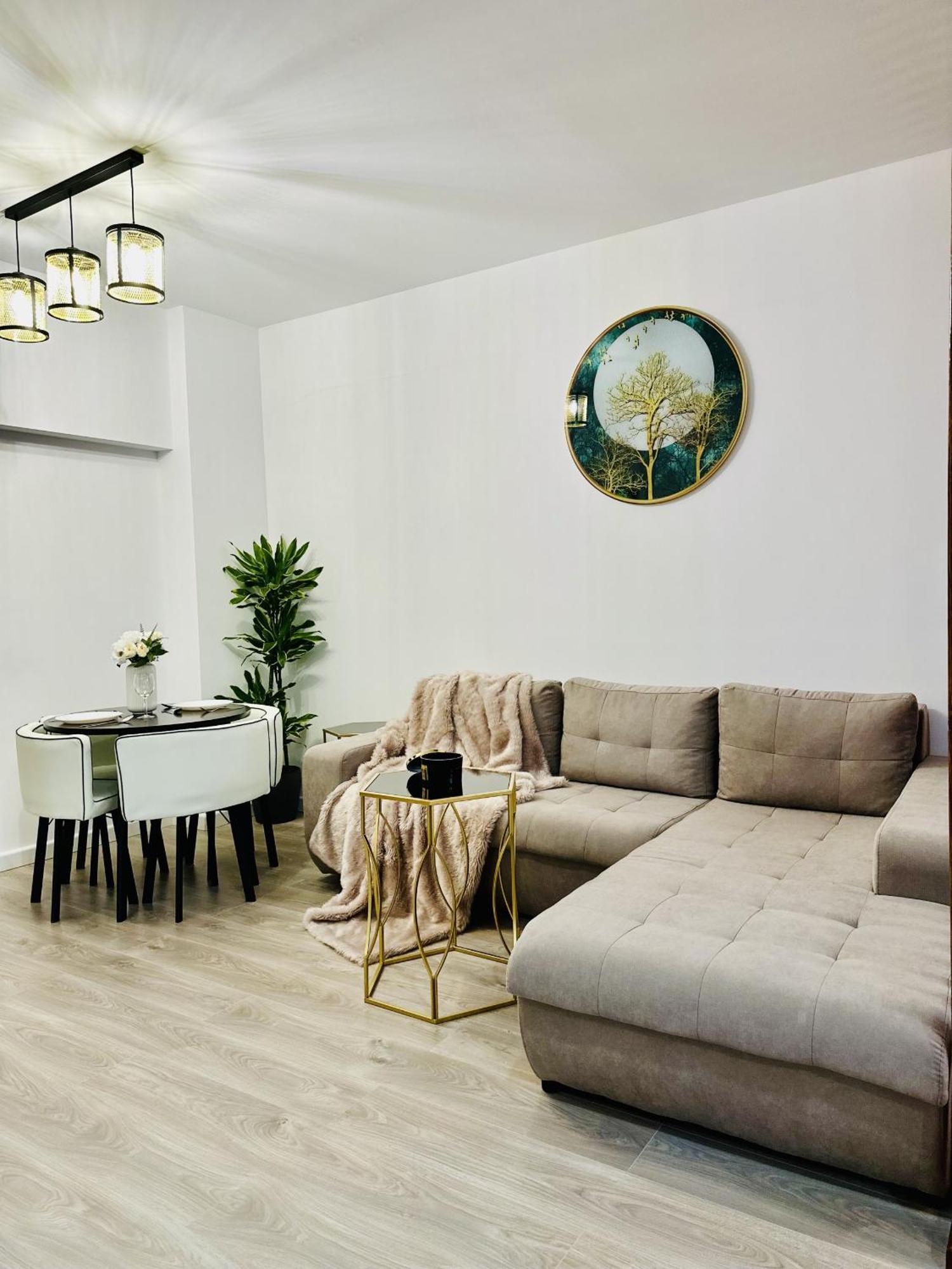 Luxroom In Greenfuture Синая Экстерьер фото